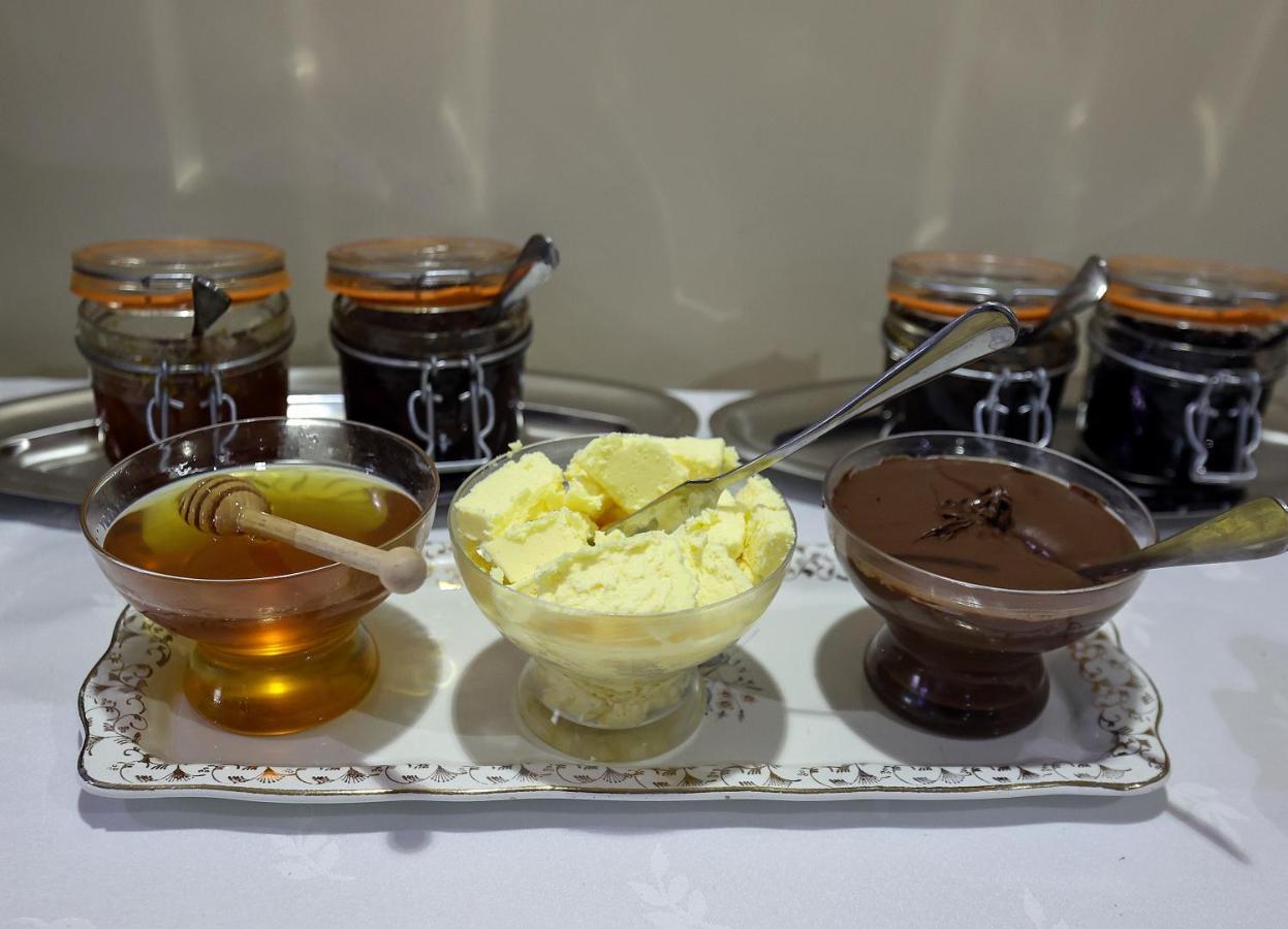 Christi'S Hotel Borova كورتشي المظهر الخارجي الصورة
