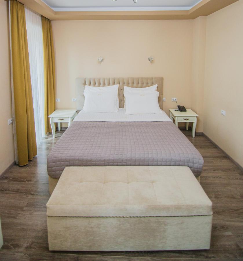 Christi'S Hotel Borova كورتشي المظهر الخارجي الصورة