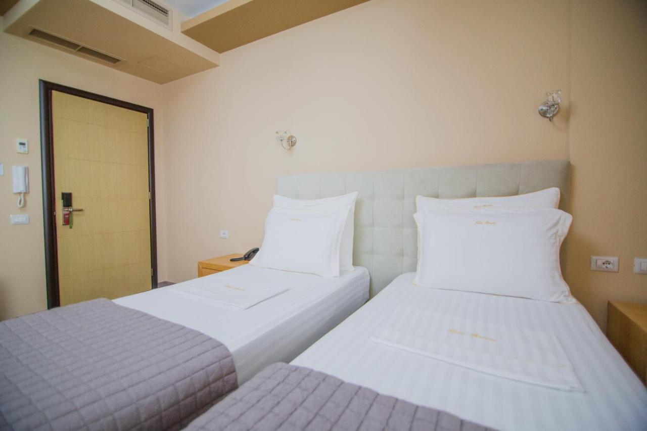 Christi'S Hotel Borova كورتشي المظهر الخارجي الصورة